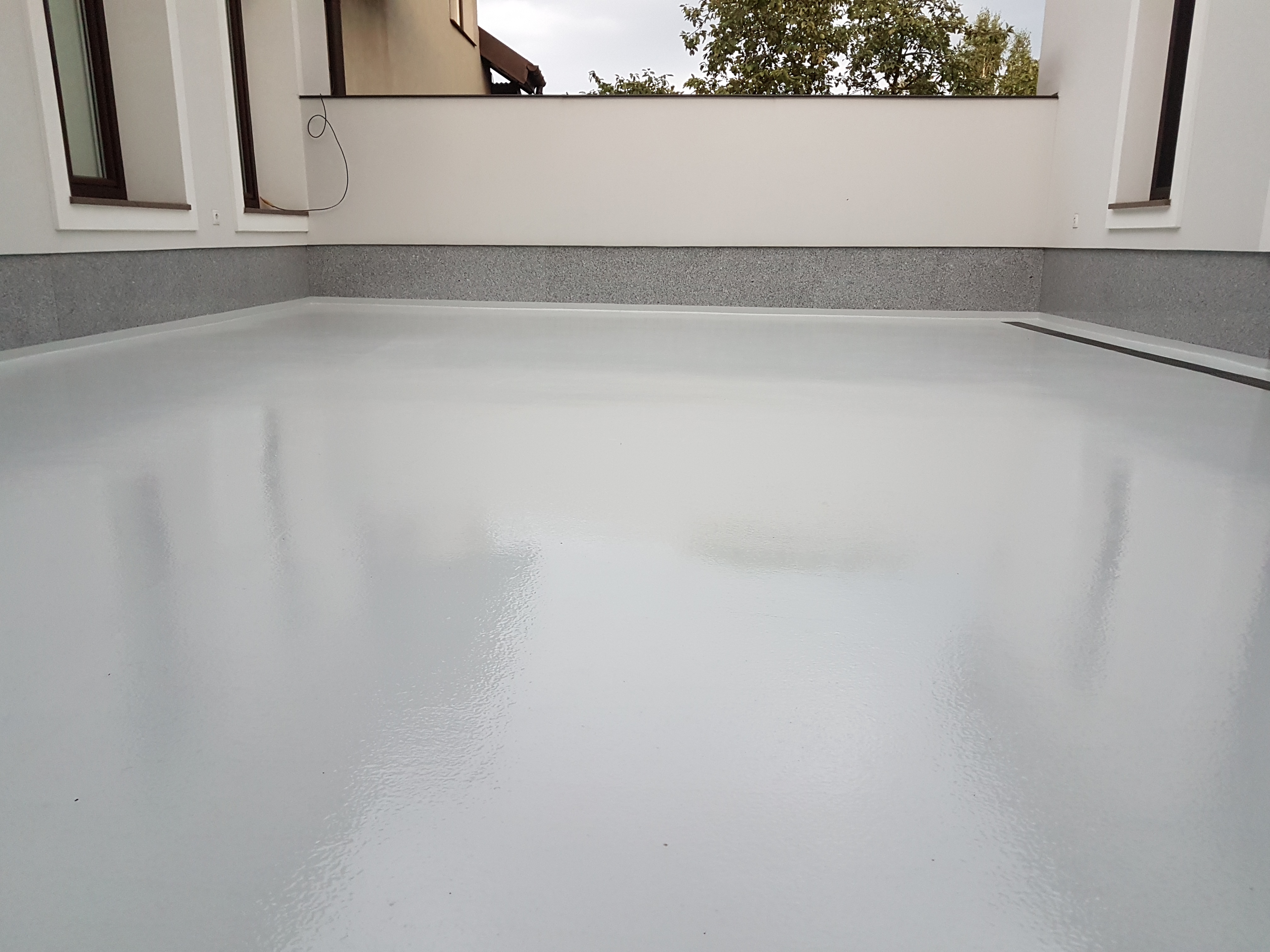 Flexible resins for terraces and balconies in Warsaw